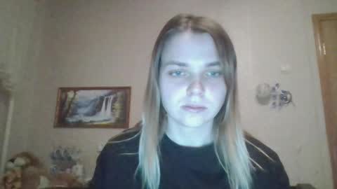 Snapshot of ameliavane chatting on 11.21.25 ameliavane online show from 11.21.25