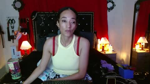 amelie__martinez online show from 10.05.25