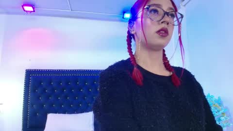 Snapshot of amelie_adamsx chatting on 04.16.26 Amelie online show from 04.16.26