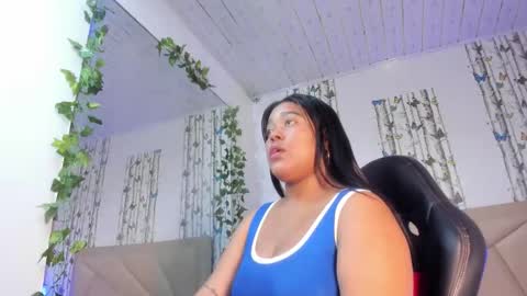 Snapshot of amelie_angels chatting on 10.08.25 Amelie online show from 10.08.25