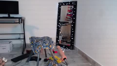 Snapshot of amelie_hills chatting on 01.28.25 AMELIE online show from 01.28.25