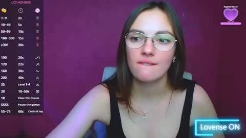 Snapshot of amelie_jackson_ chatting on 12.16.24 Amelie online show from 12.16.24