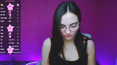 Snapshot of amelie_jackson_ chatting on 01.08.25 Amelie online show from 01.08.25