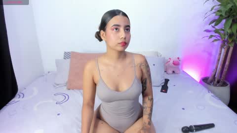 Snapshot of amelieburns18 chatting on 01.14.25 Amelie online show from 01.14.25