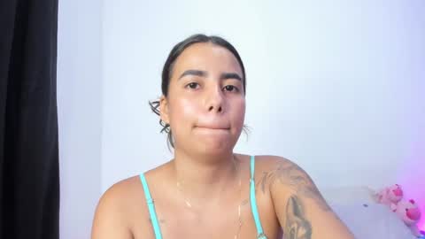 Snapshot of amelieburns18 chatting on 03.04.25 Amelie online show from 03.04.25