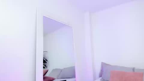 Snapshot of amelieburns18 chatting on 09.19.25 Amelie online show from 09.19.25