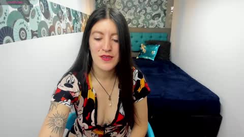 A M E L I E online show from 01.23.25