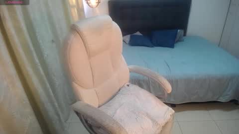 Snapshot of amelierose1 chatting on 10.27.25 Amelie online show from 10.27.25