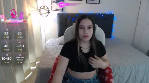 Snapshot of amelierose1 chatting on 12.01.25 Amelie online show from 12.01.25