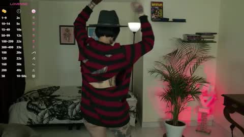 Snapshot of ameliestone1 chatting on 10.31.25 Maria Independet Model online show from 10.31.25