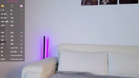 Victoria online show from 12.18.25