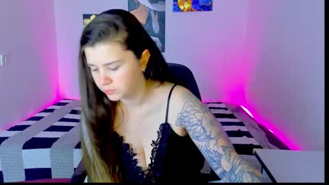 amellymillyy online show from 11.10.25