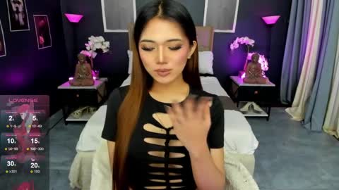 Claire online show from 06.06.26