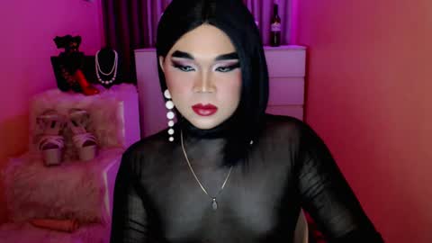 Queen Mireska online show from 12.26.24