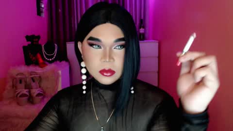 Queen Mireska online show from 01.05.25