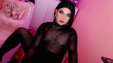 Queen Mireska online show from 02.08.25