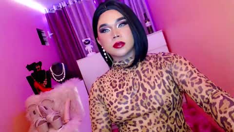 Queen Mireska online show from 02.08.25