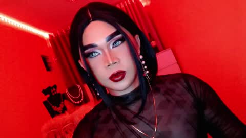 Queen Mireska online show from 03.10.25