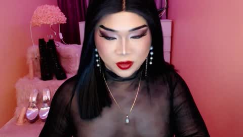 Queen Mireska online show from 09.23.25