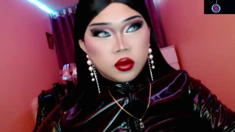 Queen Mireska online show from 06.05.26