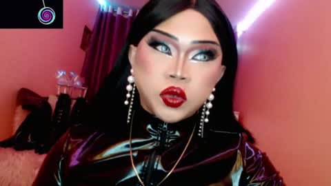 Snapshot of amiadoll chatting on 07.18.26 Queen Mireska online show from 07.18.26