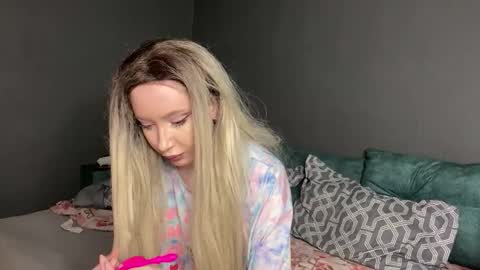 Ami Air online show from 10.23.25