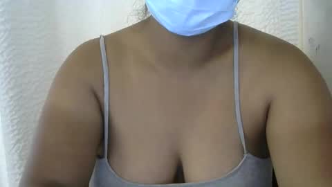 amichouu online show from 11.29.25