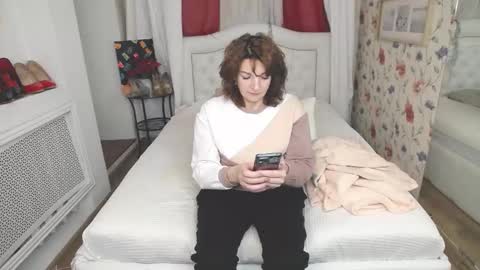 Ami online show from 12.15.25