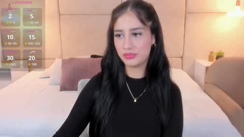 Snapshot of amiirra_ chatting on 01.11.25 Amira sweet online show from 01.11.25
