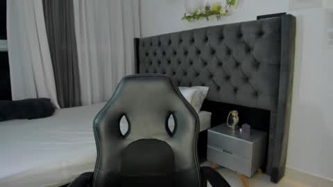 Snapshot of amiirra_ chatting on 09.10.25 Amira sweet online show from 09.10.25