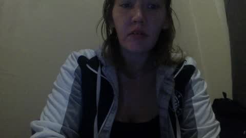 amileamariestar online show from 12.22.24