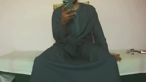 Amir online show from 10.21.25