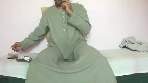 Amir online show from 10.28.25