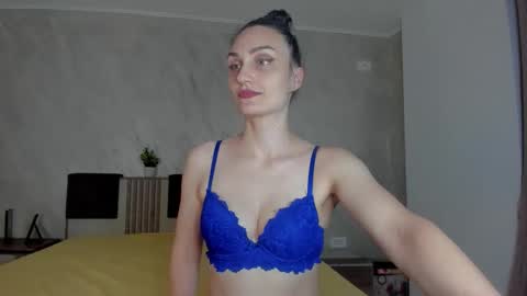 AmiraAnne online show from 05.30.26