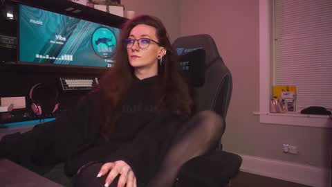   Am-er-in online show from 10.20.25