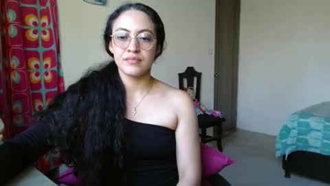 Snapshot of amitlu_ chatting on 01.23.25 amitlu_ online show from 01.23.25