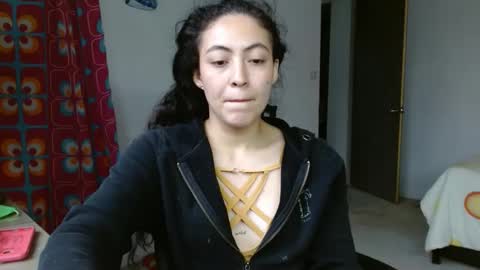 Snapshot of amitlu_ chatting on 02.28.25 amitlu_ online show from 02.28.25