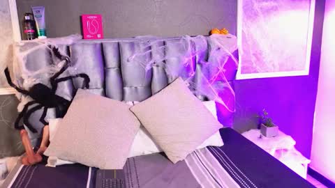 ammber_mjs online show from 10.22.25