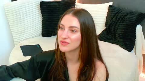Snapshot of ammirra_a chatting on 05.26.26 Amira online show from 05.26.26