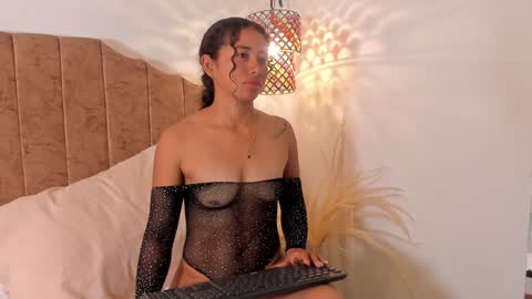 Ammy Nova online show from 12.20.24