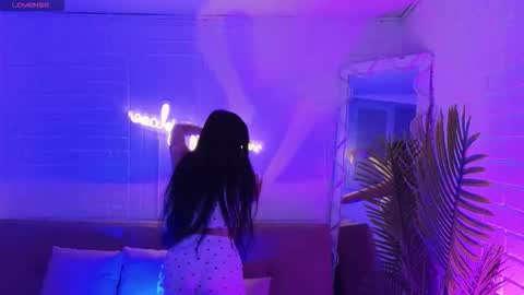 Snapshot of ammy_tay chatting on 11.07.25 ammy_tay online show from 11.07.25