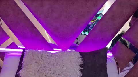 Snapshot of ammyjoness_ chatting on 07.17.26 Ammy Jones online show from 07.17.26