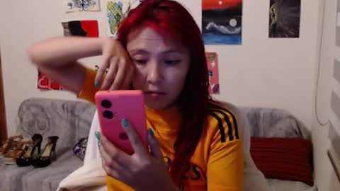 yisel online show from 09.10.25