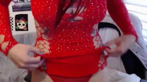 yisel online show from 10.15.25