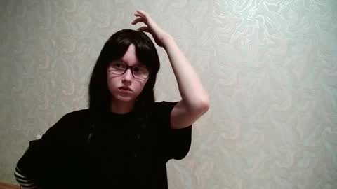 Amomira online show from 11.25.25