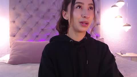 Snapshot of amonet_x chatting on 07.13.26 Sophi online show from 07.13.26