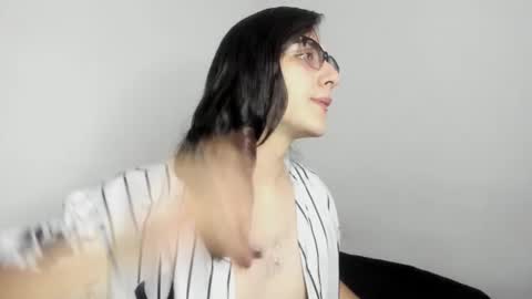 Amoneth online show from 12.18.25