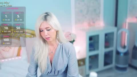  Im the first transgender post-op model on haturbate. I have a new sweet pussy... online show from 05.23.26
