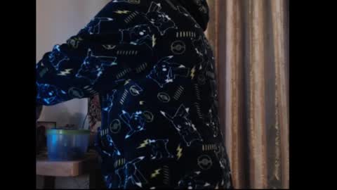 amorelara online show from 10.26.25