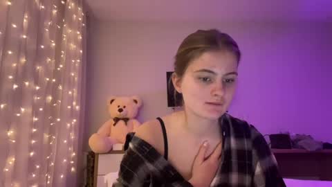 amorelle_ online show from 04.13.26